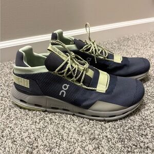 On Running Men's Navy Grey Sneakers